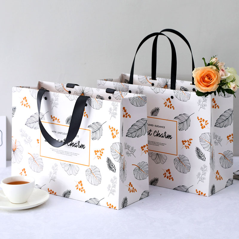 Lipack Fashion Luxury Flower Paper Bag with Your Logo for Shopping