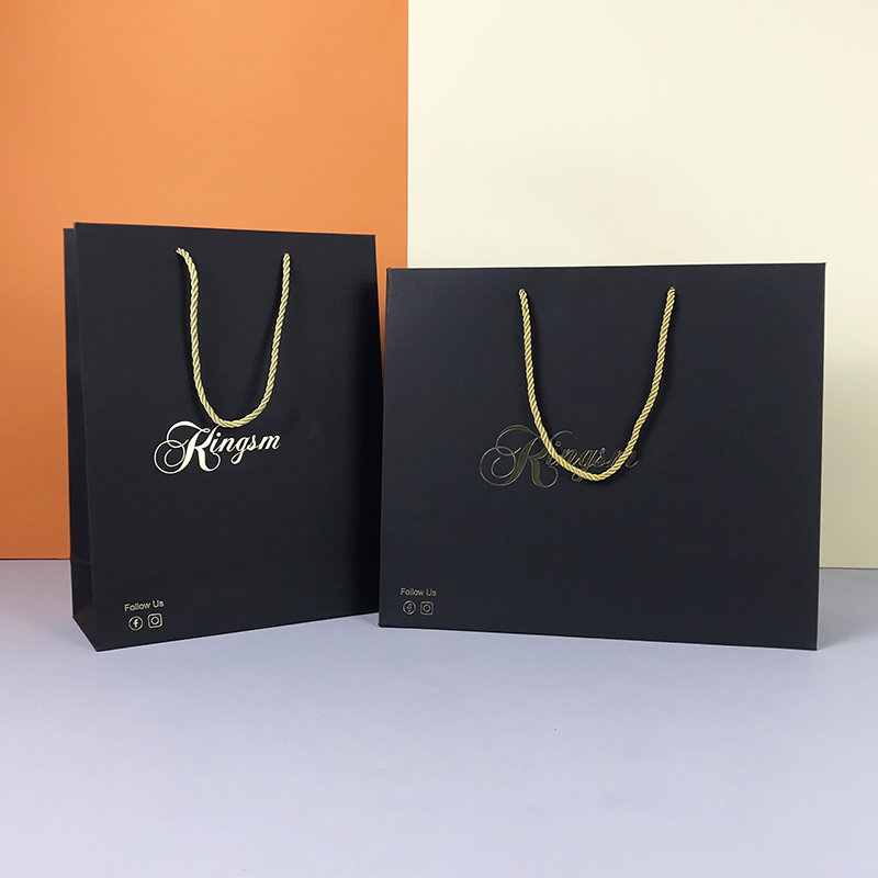 Custom Black Cardboard Printed Gift Paper Bags with Handles And Logo